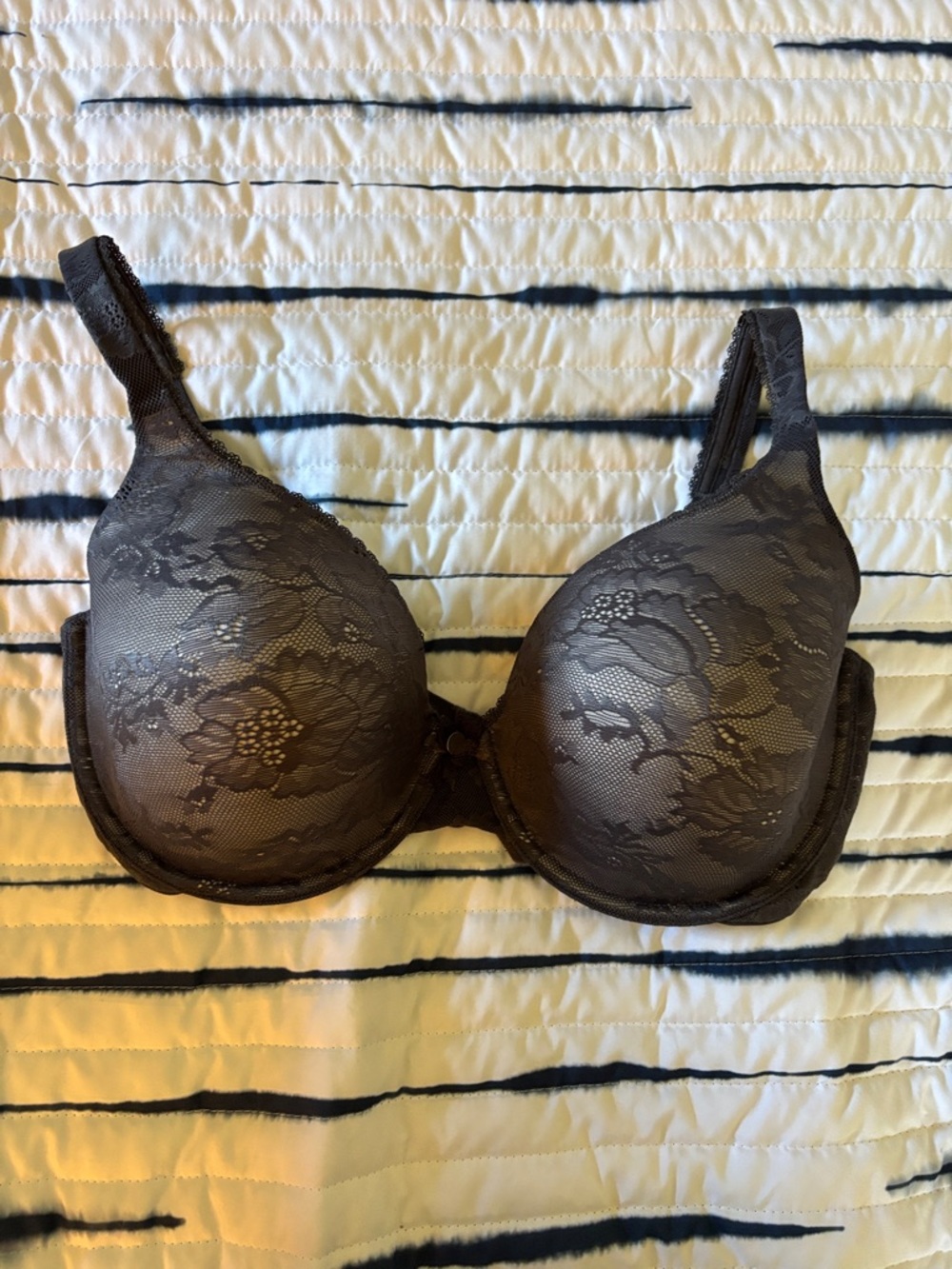Victoria’s Secret Lace T-Shirt Bra in Dark Gray 36DD